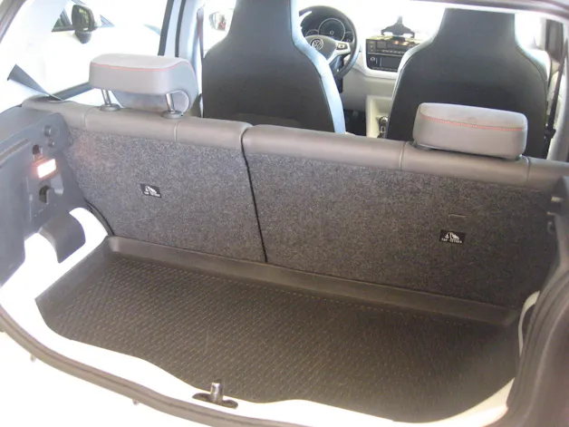 VW Up 1.0 MPI beats
