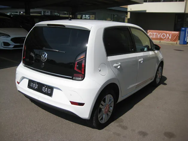 VW Up 1.0 MPI beats