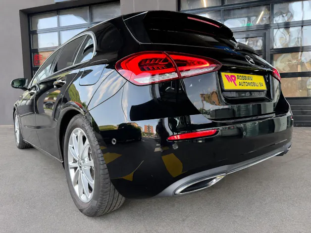 Mercedes-Benz A 200 7G-DCT