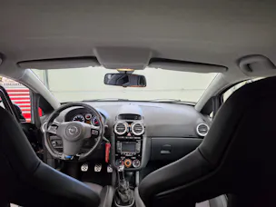 OPEL Corsa 1.6 Turbo OPC Nürburgring Edition