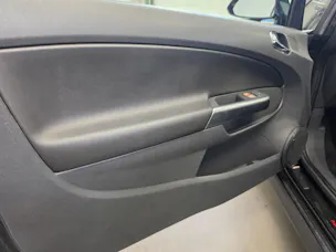 OPEL Corsa 1.6 Turbo OPC Nürburgring Edition