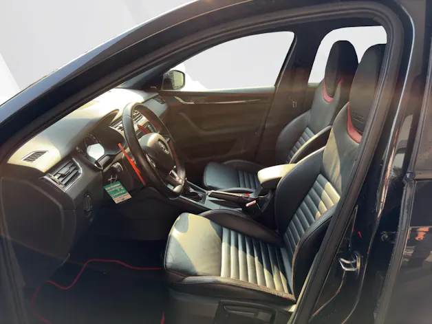 Škoda Octavia Combi 2.0 TSI RS DSG
