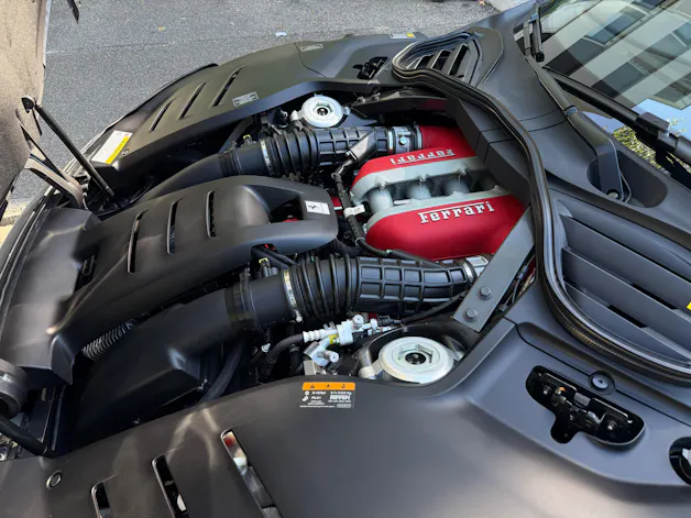 Ferrari Purosangue 6.5 V12