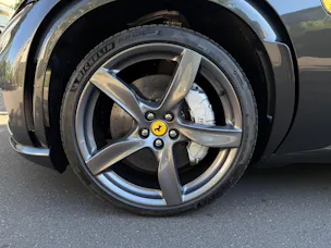 Ferrari Purosangue 6.5 V12