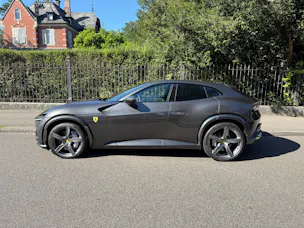 Ferrari Purosangue 6.5 V12