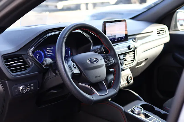 Ford Kuga 2.5 Hybrid ST-Line X * HEAD-UP DISPLAY * PACK FAHRASSISTENZ * PACK WINTER *