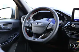 Ford Kuga 2.5 Hybrid ST-Line X * HEAD-UP DISPLAY * PACK FAHRASSISTENZ * PACK WINTER *