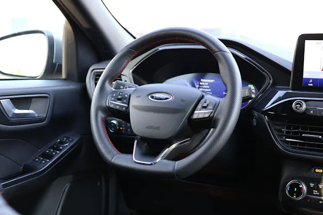 Ford Kuga 2.5 Hybrid ST-Line X * HEAD-UP DISPLAY * PACK FAHRASSISTENZ * PACK WINTER *