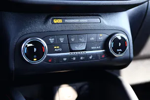 Ford Kuga 2.5 Hybrid ST-Line X * HEAD-UP DISPLAY * PACK FAHRASSISTENZ * PACK WINTER *