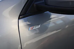 Ford Kuga 2.5 Hybrid ST-Line X * HEAD-UP DISPLAY * PACK FAHRASSISTENZ * PACK WINTER *