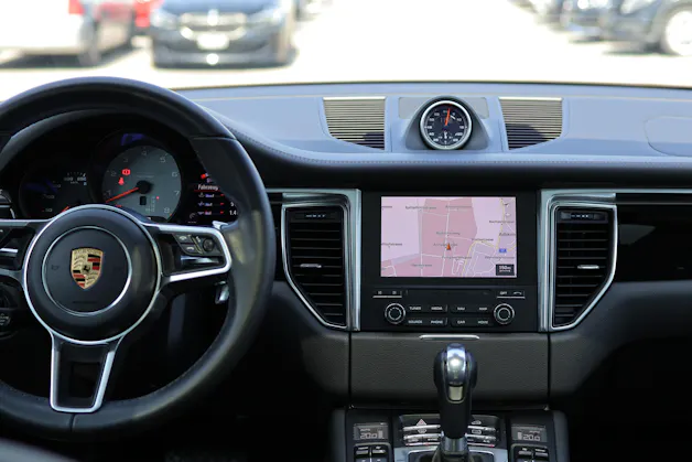 Porsche Macan 3.0 V6 S * LUFTFEDERUNG * 360° KAMERA * PANORAMADACH * BOSE SOUNDSYSTEM *