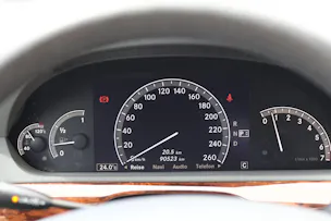 Mercedes-Benz S 500 V8