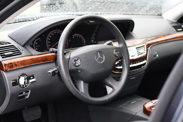 Mercedes-Benz S 500 V8