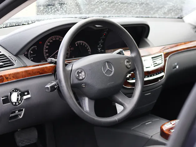 Mercedes-Benz S 500 V8
