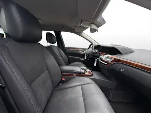 Mercedes-Benz S 500 V8