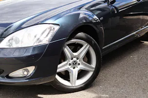 Mercedes-Benz S 500 V8