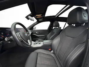 BMW 320d xDrive Touring * Elektrische Sitzverstellung mit Memory * Panorama * AHK * Head-Up Display *