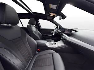 BMW 320d xDrive Touring * Elektrische Sitzverstellung mit Memory * Panorama * AHK * Head-Up Display *