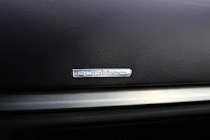 Audi A3 Sportback 2.0 TDI 184 Sport quattro S-Tronic * S-Line * B&O Soundsystem * MMI Navi Plus *