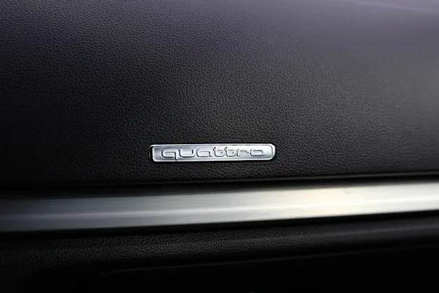 Audi A3 Sportback 2.0 TDI 184 Sport quattro S-Tronic * S-Line * B&O Soundsystem * MMI Navi Plus *