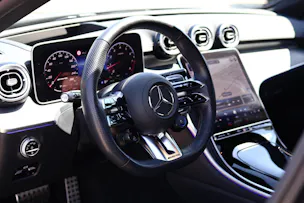 Mercedes-Benz C 43 AMG 4matic+ * Pack AMG Night * Panorama * 360° Kamera * Head-Up * Sitzlüftung *