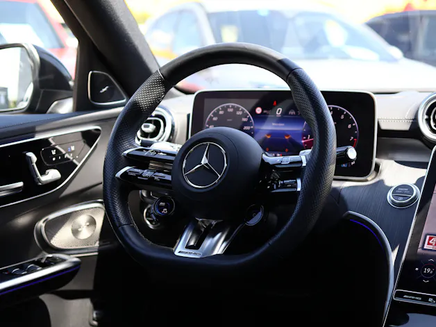 Mercedes-Benz C 43 AMG 4matic+ * Pack AMG Night * Panorama * 360° Kamera * Head-Up * Sitzlüftung *