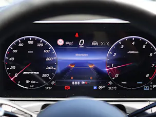 MERCEDES-BENZ C 43 AMG 4matic+ * Pack AMG Night * Panorama * 360° Kamera * Head-Up * Sitzlüftung *