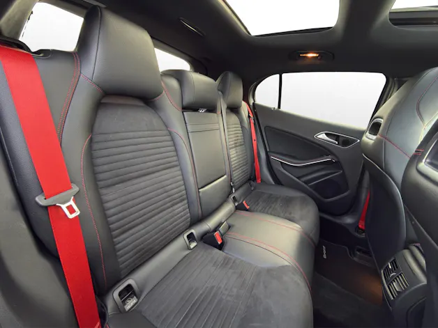 Mercedes-Benz GLA 45 AMG 4m