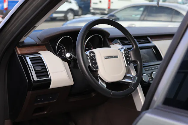 Land Rover Discovery 2.0 SD4 HSE