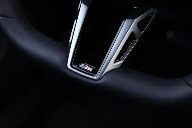 BMW 540d xDrive Touring M Sport Pro * ICONIC GLOW * BELÜFTETE SITZE * AHK *