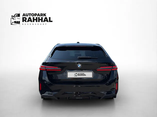BMW 540d xDrive Touring M Sport Pro * ICONIC GLOW * BELÜFTETE SITZE * AHK *