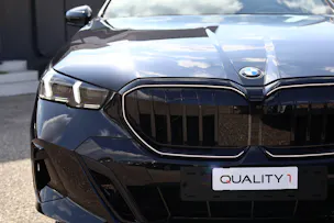 BMW 540d xDrive Touring M Sport Pro * ICONIC GLOW * BELÜFTETE SITZE * AHK *