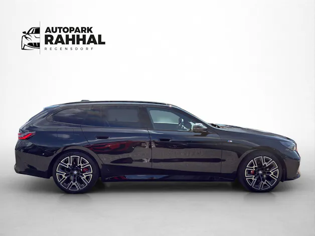 BMW 540d xDrive Touring M Sport Pro * ICONIC GLOW * BELÜFTETE SITZE * AHK *