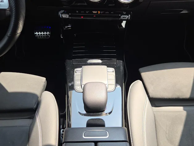 Mercedes-Benz A 250 AMG Line 7G-DCT