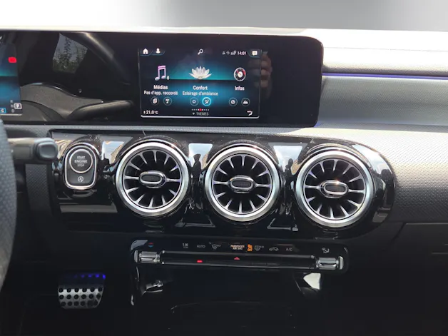 Mercedes-Benz A 250 AMG Line 7G-DCT
