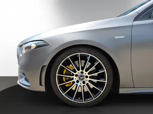 Mercedes-Benz A 250 AMG Line 7G-DCT