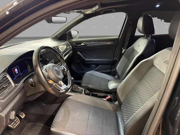 VW T-Roc 2.0 TSI Sport DSG 4M // R-Line