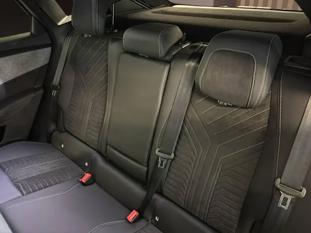 Peugeot 3008 145 e-DCS6 Hybrid GT