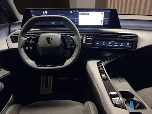 Peugeot 3008 145 e-DCS6 Hybrid GT