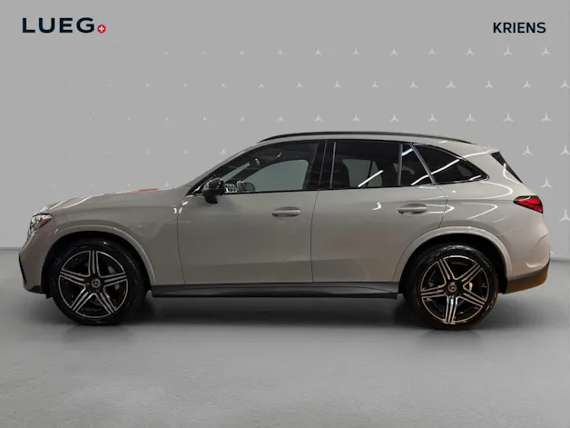 Mercedes-Benz GLC 300 4M - AMG / 360 Grad Kamera / Panorama-Dach / AHK