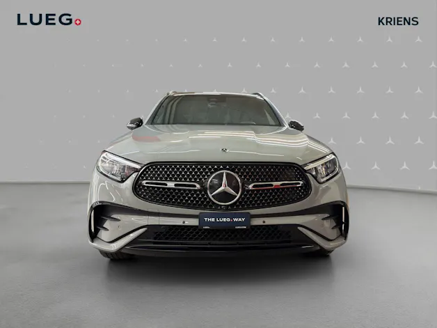 Mercedes-Benz GLC 300 4M - AMG / 360 Grad Kamera / Panorama-Dach / AHK