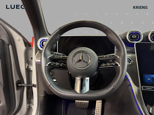 Mercedes-Benz GLC 300 4M - AMG / 360 Grad Kamera / Panorama-Dach / AHK