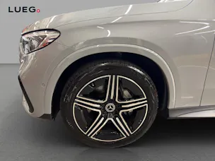 Mercedes-Benz GLC 300 4M - AMG / 360 Grad Kamera / Panorama-Dach / AHK