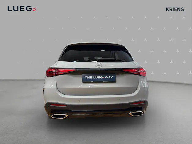 Mercedes-Benz GLC 300 4M - AMG / 360 Grad Kamera / Panorama-Dach / AHK