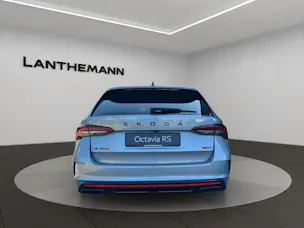 SKODA Octavia Combi 2.0 TSI DSG RS 30 Years Edition