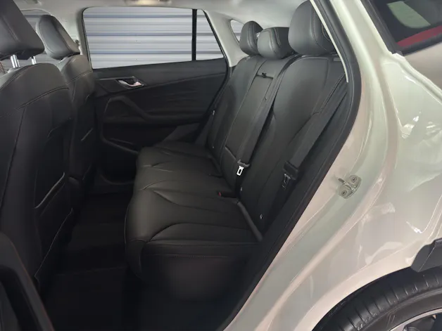 MG HS 1.5 T HEV Luxury