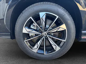 MG HS 1.5 T HEV Luxury