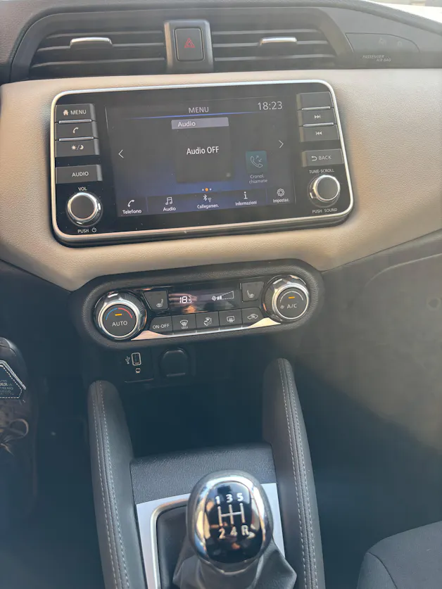 Nissan Micra IG-T acenta