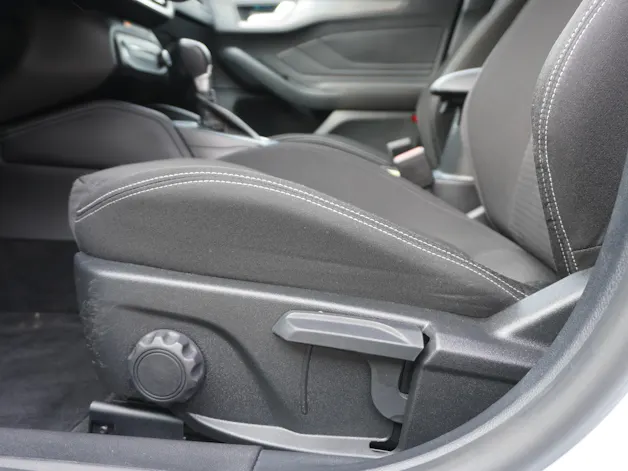 Ford Focus 1.0 MHEV Titanium X Automat