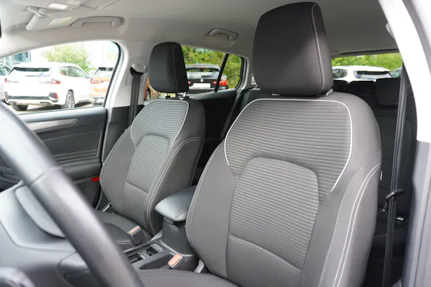 Ford Focus 1.0 MHEV Titanium X Automat